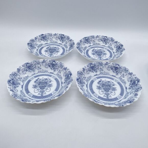 Set 4 Arcopal France HONORINE Coupe Cereal Soup Bowls 7" Blue & White Scalloped - Picture 1 of 8